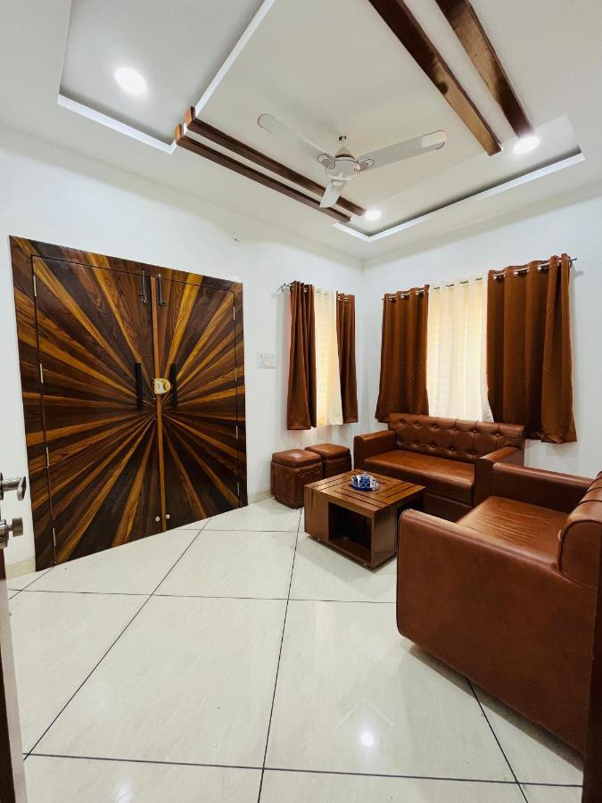Shyam Sudha Home Stay Удджайн Екстер'єр фото